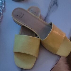 A New Day Women's Bright Yellow Slide Sandals
